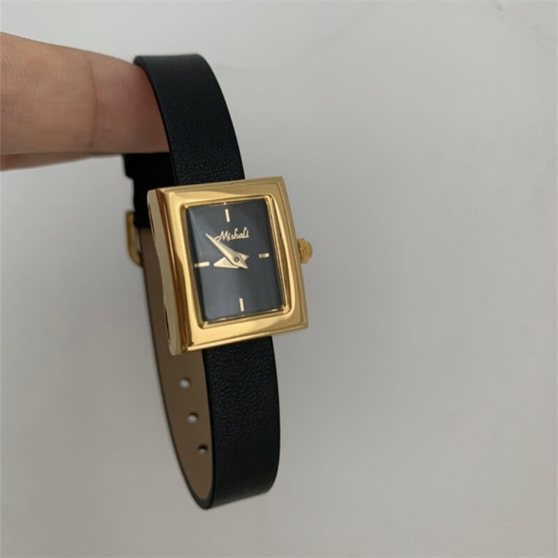 Chic Style Black-Gold Rectangle Flowy Pearl Women’s Watch
