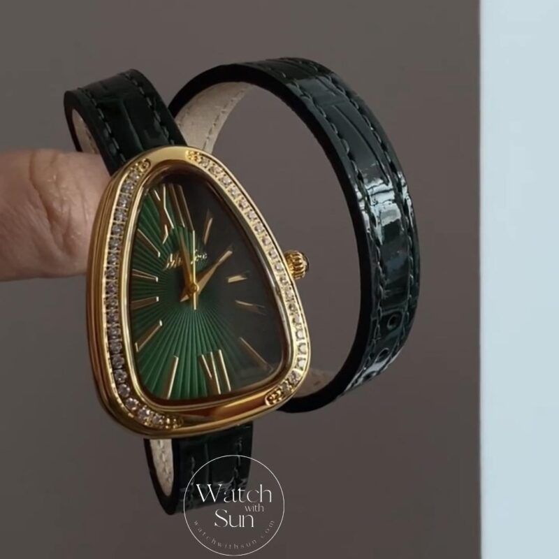 Vintage Green Face Snake Head Shape Leather Watch