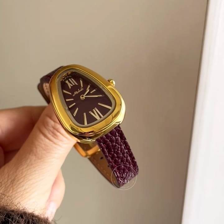 Vintage Style Red Snake Head Shape Leather Watch