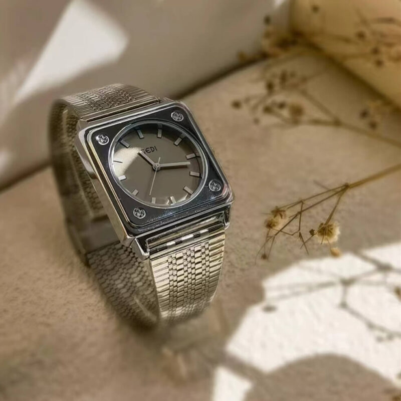 Vintage Style Silver Square Stainless Steel Watch