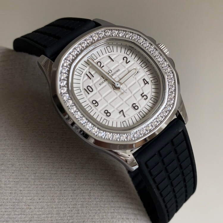 Chic Style White/Black Round Genuine Leather Watch