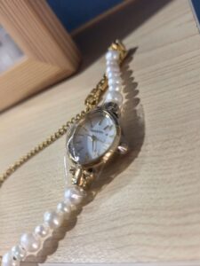 Vintage Small Oval Freshwater Pearl Bracelet Watch