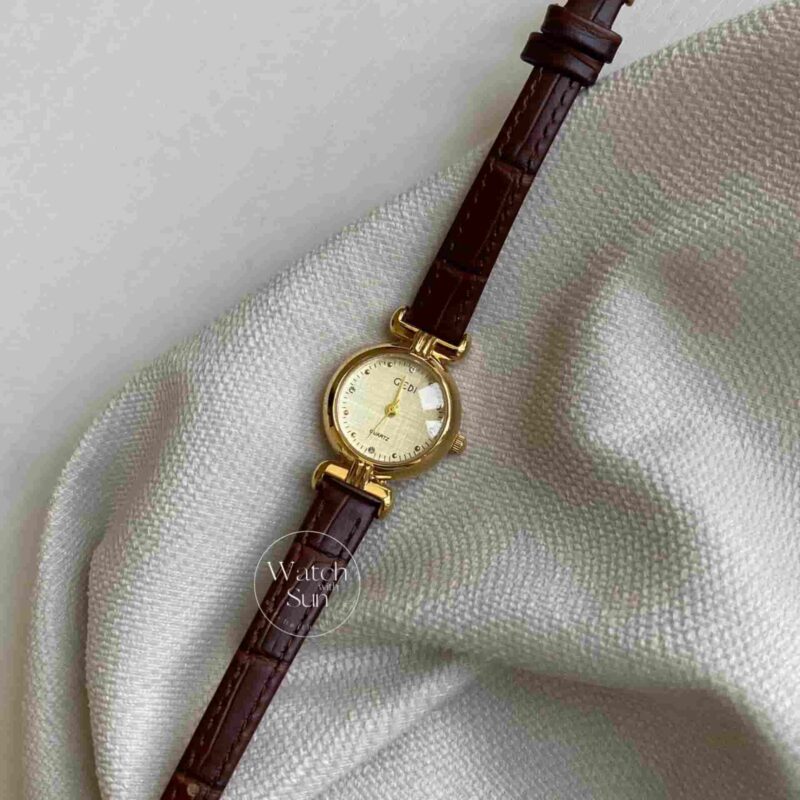 Vintage Style White Round Face Geniune Leather Ladies Watch