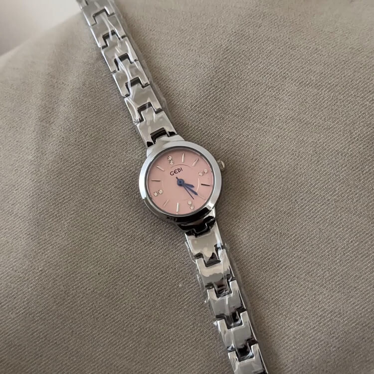 Chic Silver-Pink/Blue/White Round Face Bracelet Watch