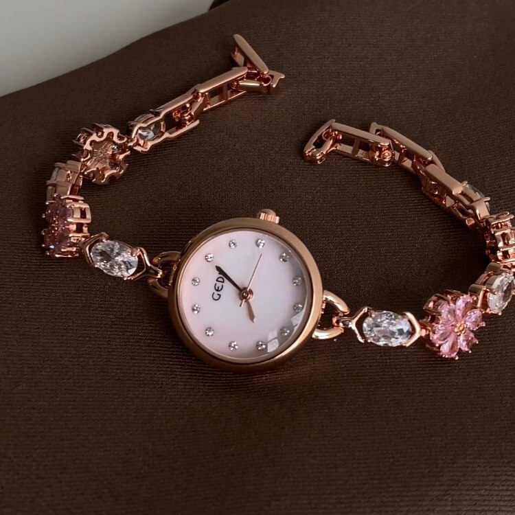 Dainty Gold Round Stainless Steel Bracelet Ladies Watch