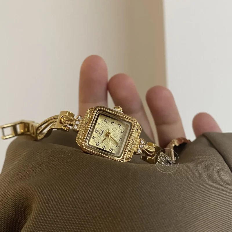 Vintage Gold Small Square Chain Watch