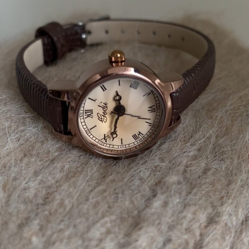 Vintage Style Round Face Brown Leather Watch