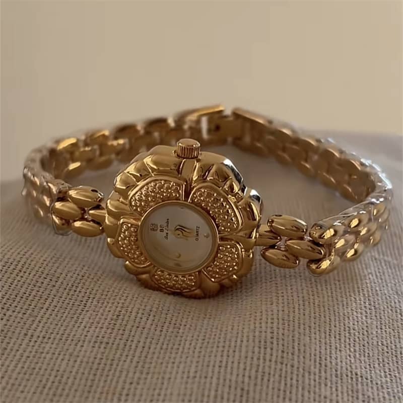 Vintage Style Gold Round Stainless Steel Bracelet Watch