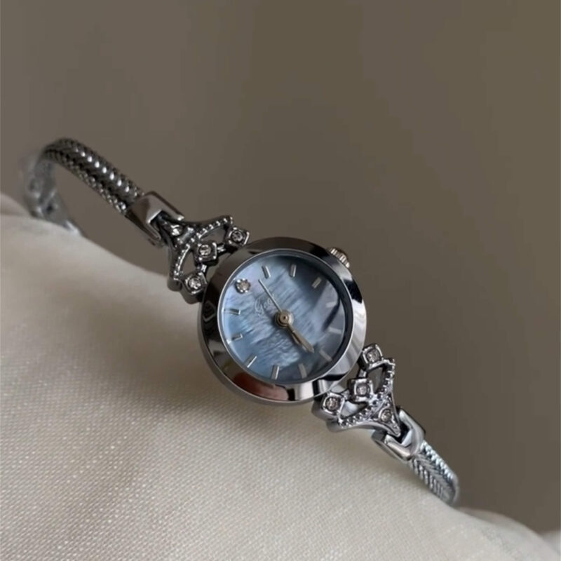 Blue Round Small Face Thin Bracelet Watch