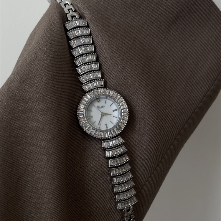 Dainty Rhinestones Silver Round Bracelet Ladies Watch