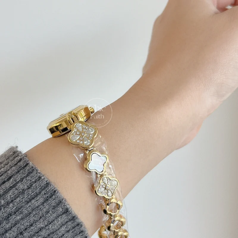 Four Leaf Clover Bracelet Watch for Women Crystal Accents  display picture 3