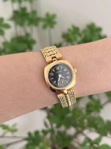 Vintage Style Square Face Gold/Silver Bracelet Watch for Women