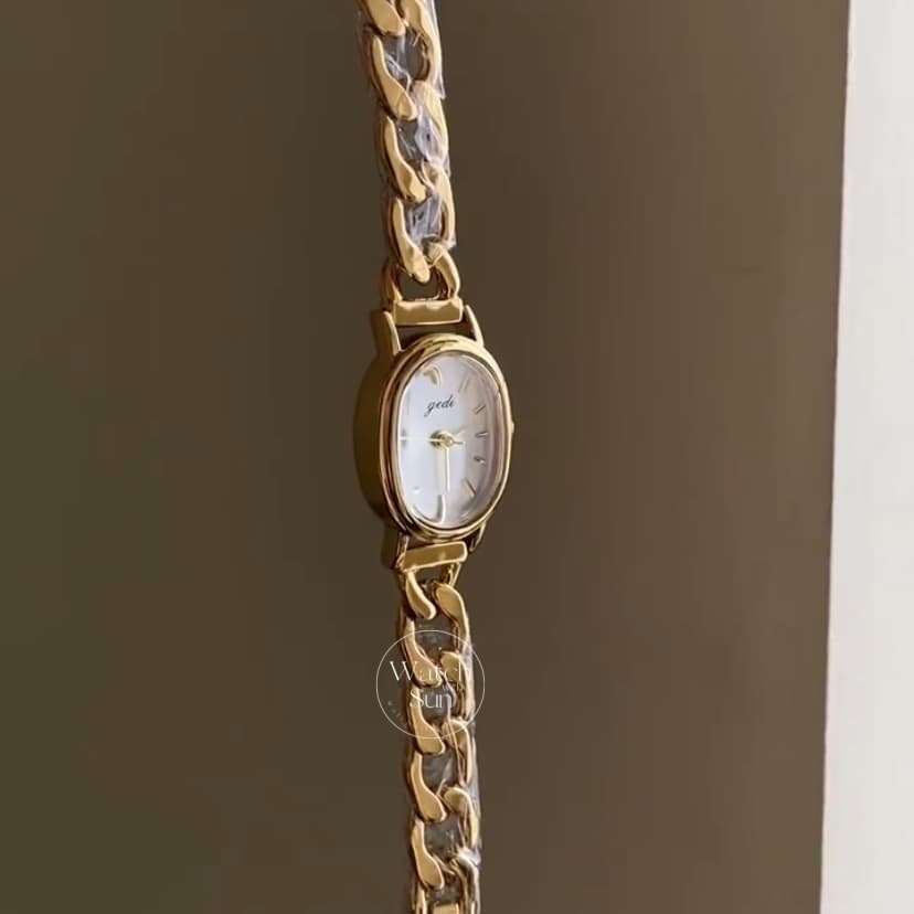 Chic Gold Oval Face Bracelet Watch for Women - WatchwithSun-Dainty ...