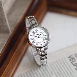 Vintage Style Silver Round Face Bracelet Watch