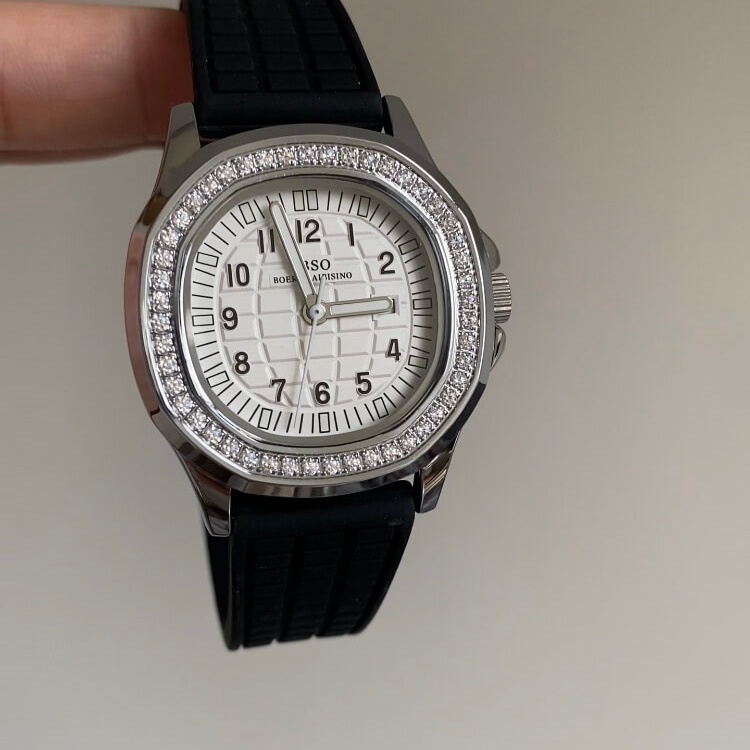 Chic Style White/Black Round Genuine Leather Watch