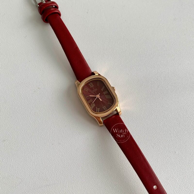 Minimalist Style Oval Face Red Leather Women‘s Watch