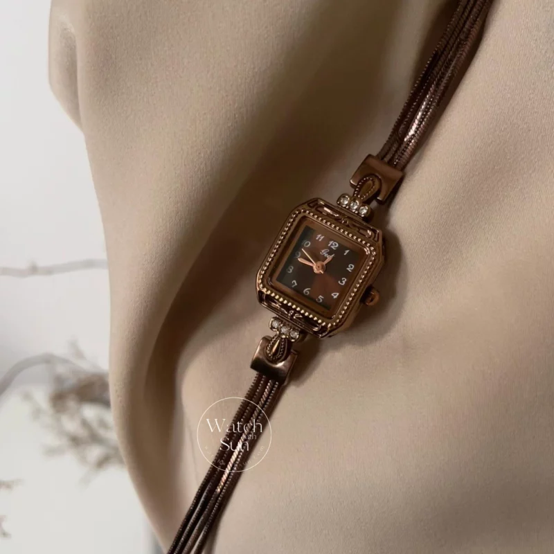 Vintage Gold Small Square Chain Watch
