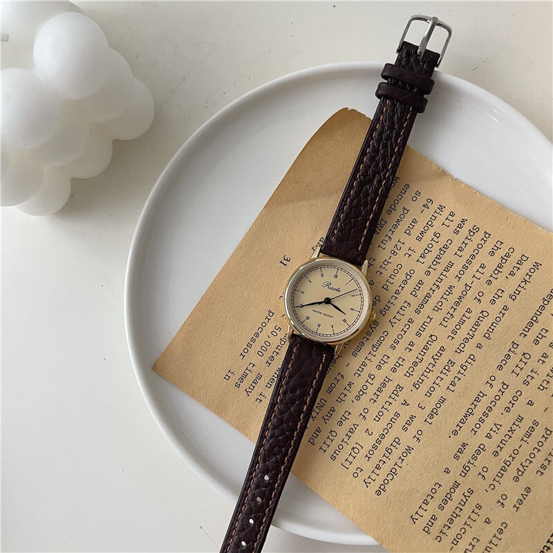 Vintage Style Brown/Black Round Genuine Leather Watch
