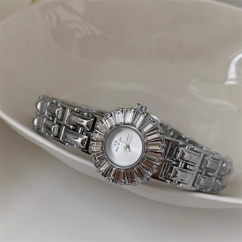 Dainty Gold/Silver Sparkling Flower-Shaped Bracelet Watch