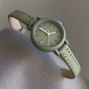 Minimalist Style Green Round Leather Watch