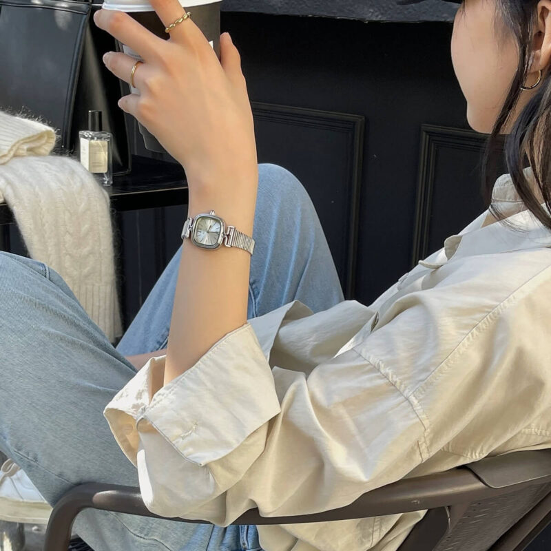 Minimalist Style Square Face Ladies Bracelet Watch