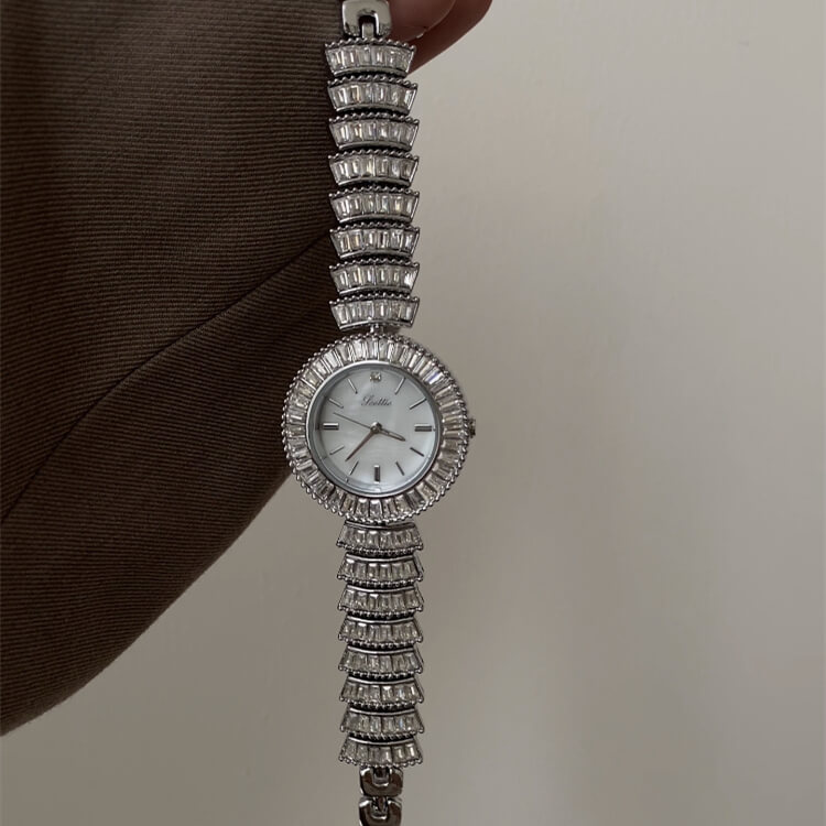 Dainty Rhinestones Silver Round Bracelet Ladies Watch