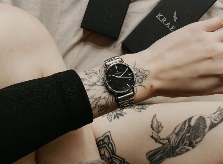 Black round dial ladies watch