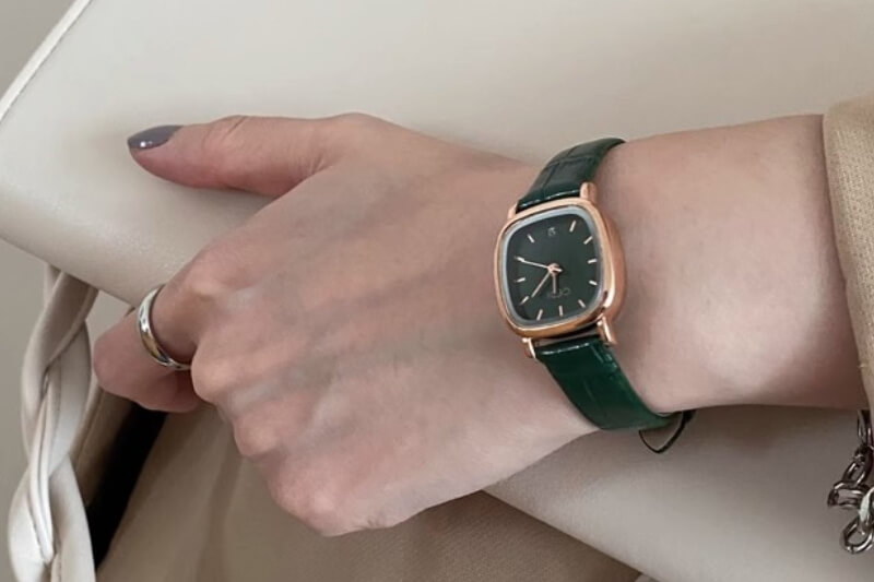 exquisite women watch