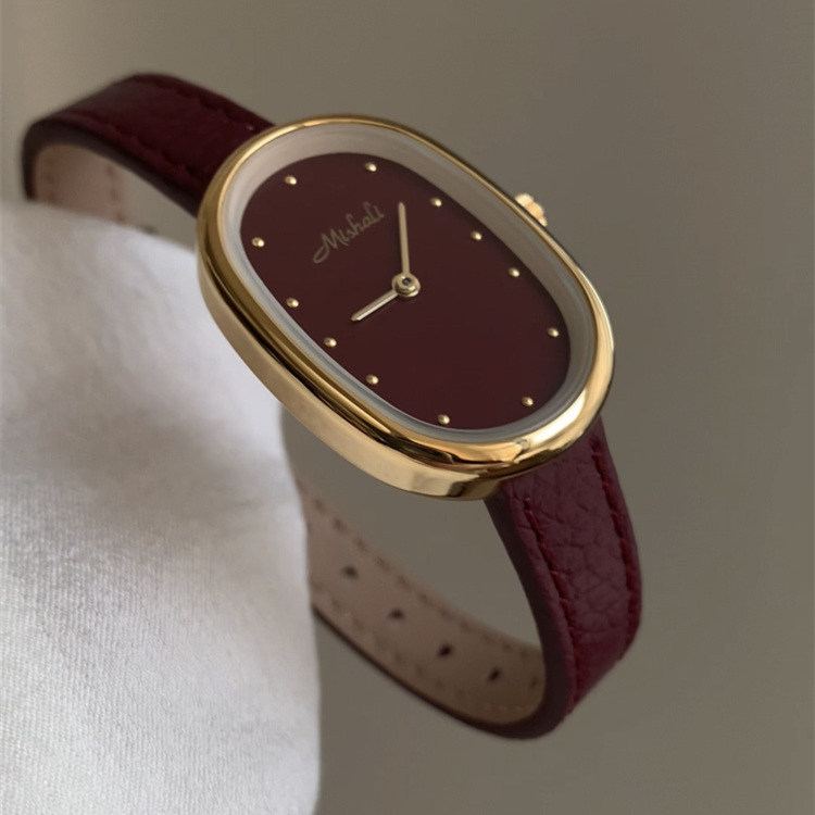 Vintage Style Red Brown Oval Genuine Leather Watch