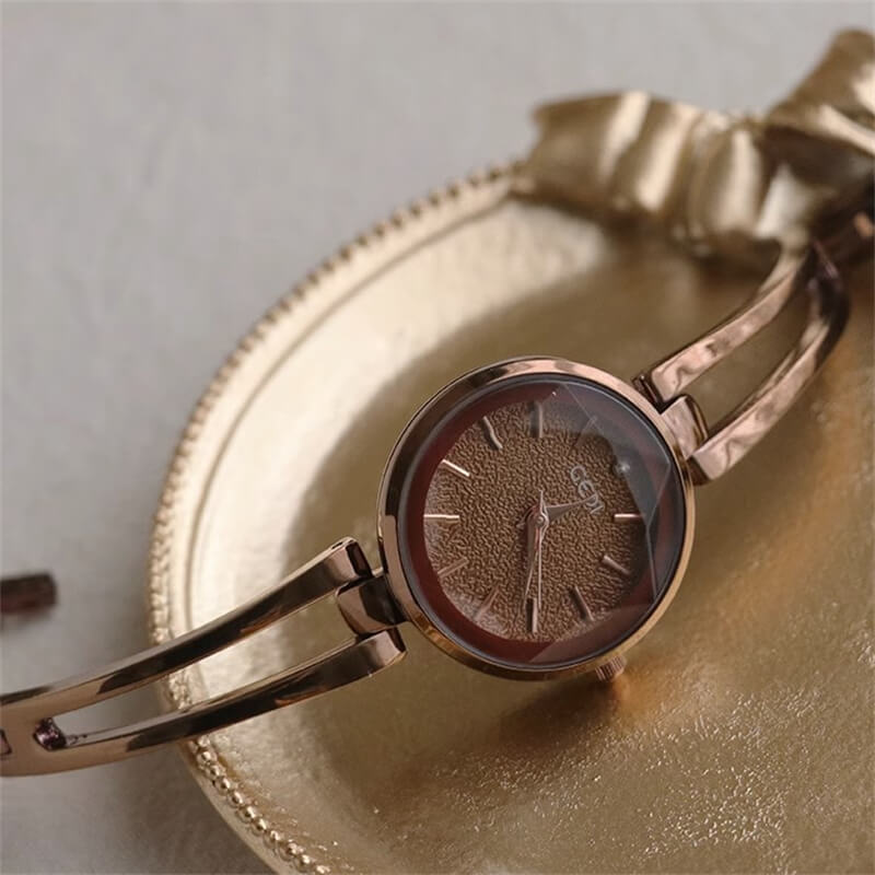 Dainty Brown Round Chain Watch for Women