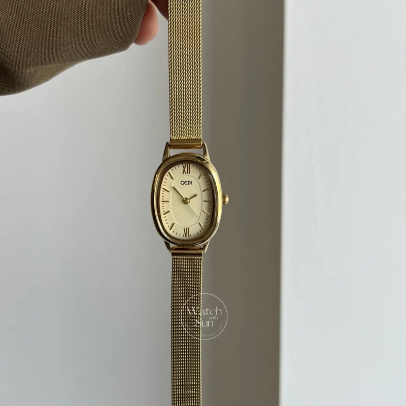Vintage Style Golden Oval Leather/ Stainless Steel Watch