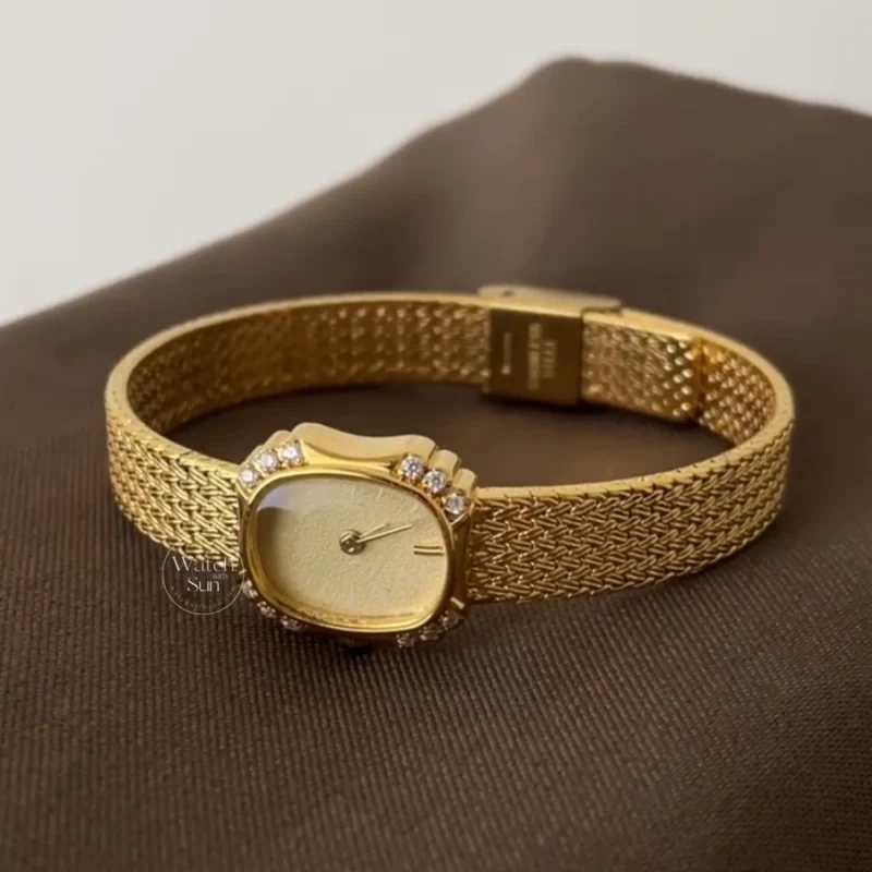 Vintage-Inspired Oval Face Mesh Band Watch Dainty Small Gold Ladies Watch