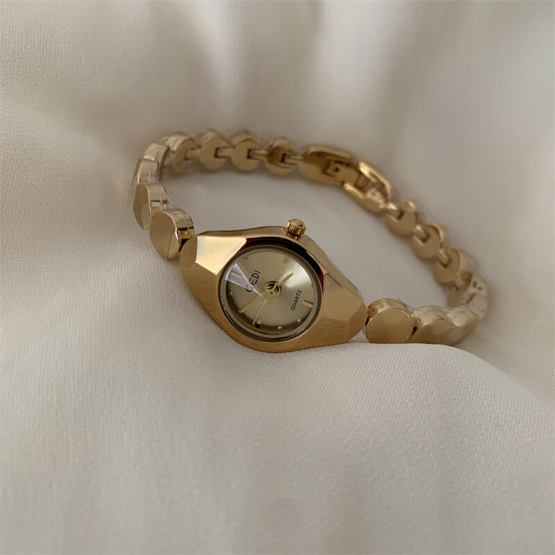 Minimalist Style Gold/Silver Round Stainless Steel Watch