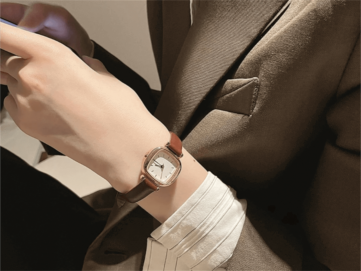 womens vintage gold watch