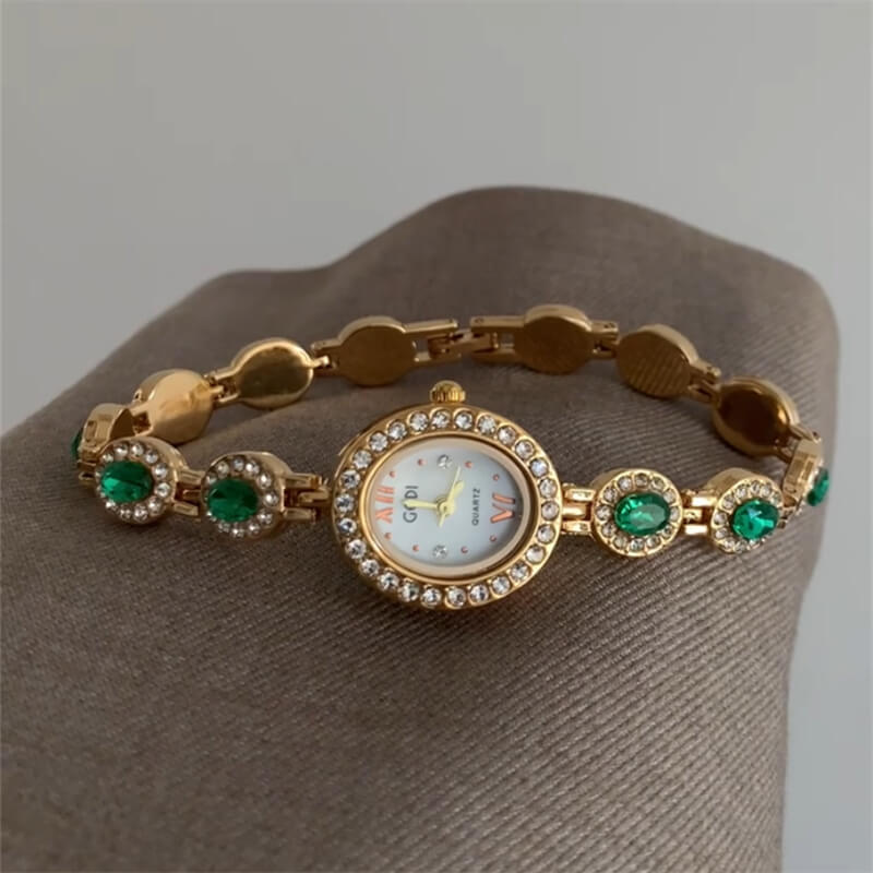 Vintage Style Green Zircon Bracelet Watch