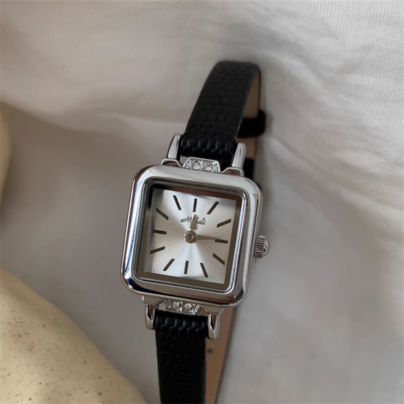 Classic Gold/Silver Square Small Dial Watch for Women