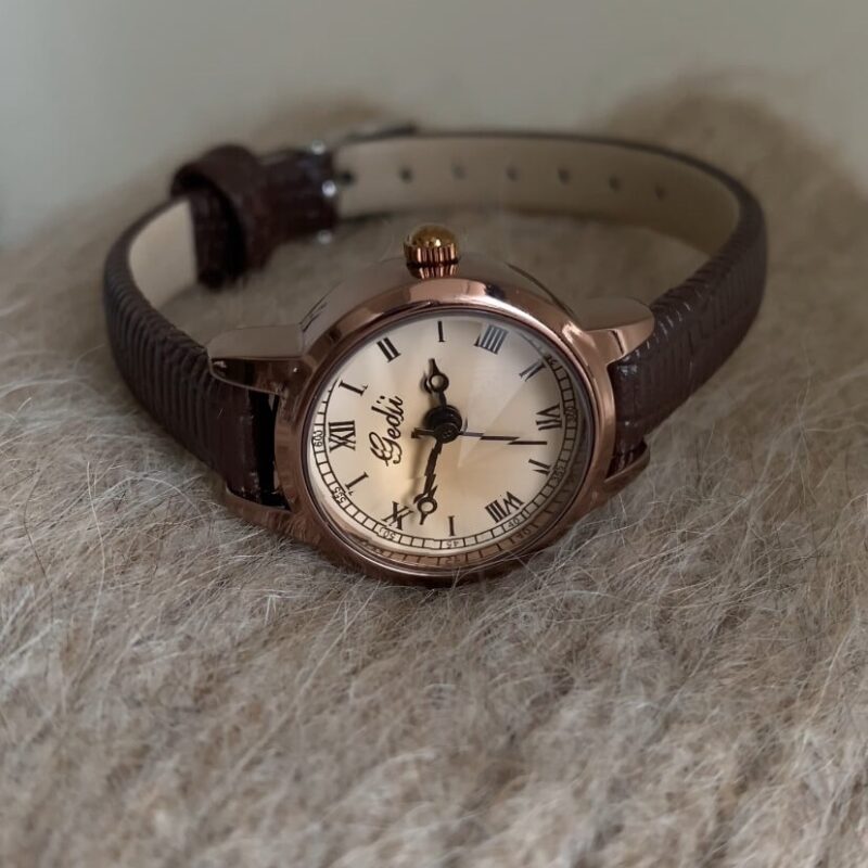 Vintage Style Round Face Brown Leather Watch