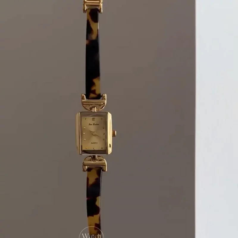 Vintage Style Gold Square Face Bracelet Women's Watch