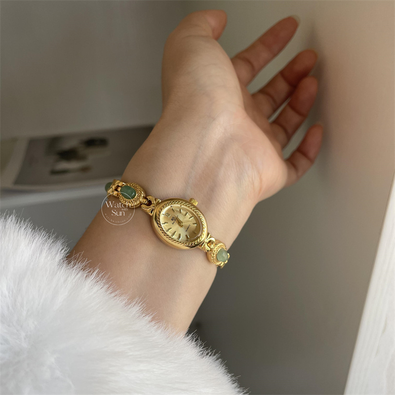 Vintage Oval Face Green Jade Stone Bracelet Watch