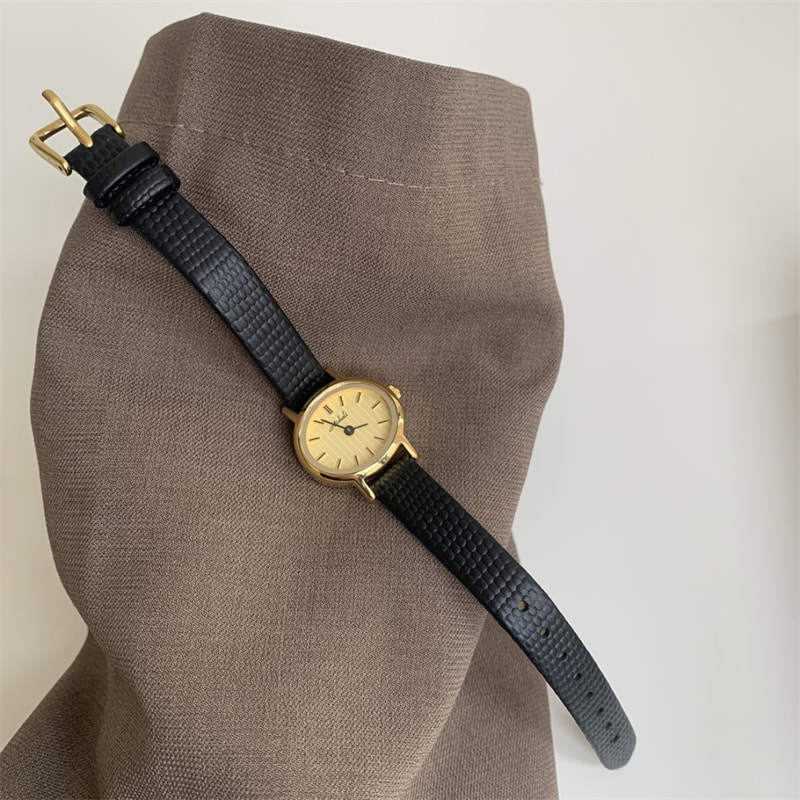 Dainty Black Gold Face Round Leather Watch for Women