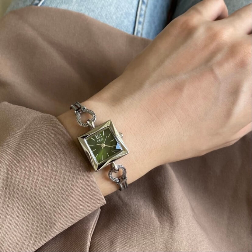 square watch