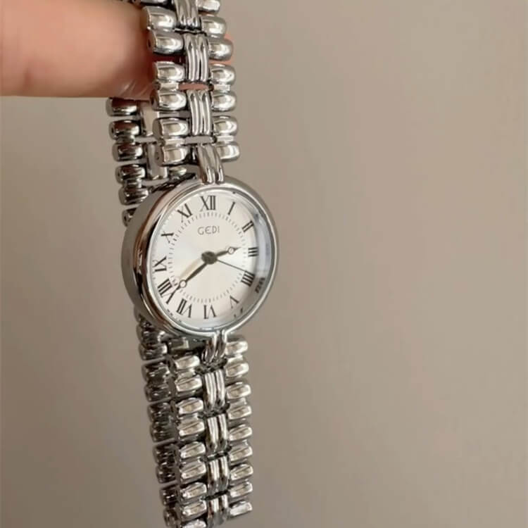 Vintage Blue/White Round Face Bracelet Watch for Women