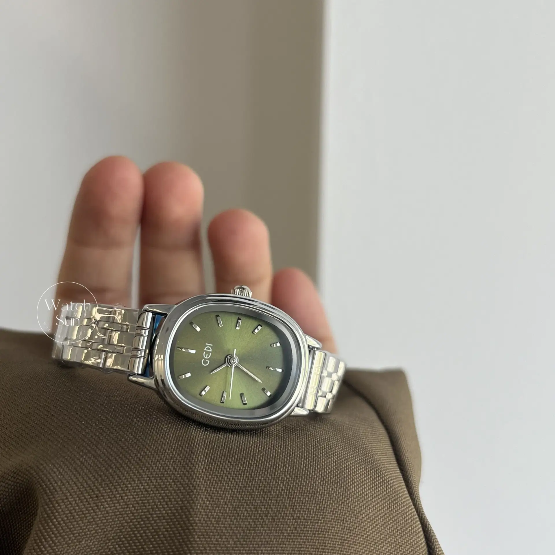 Women's Oval Dial Stainless Steel Bracelet Watch