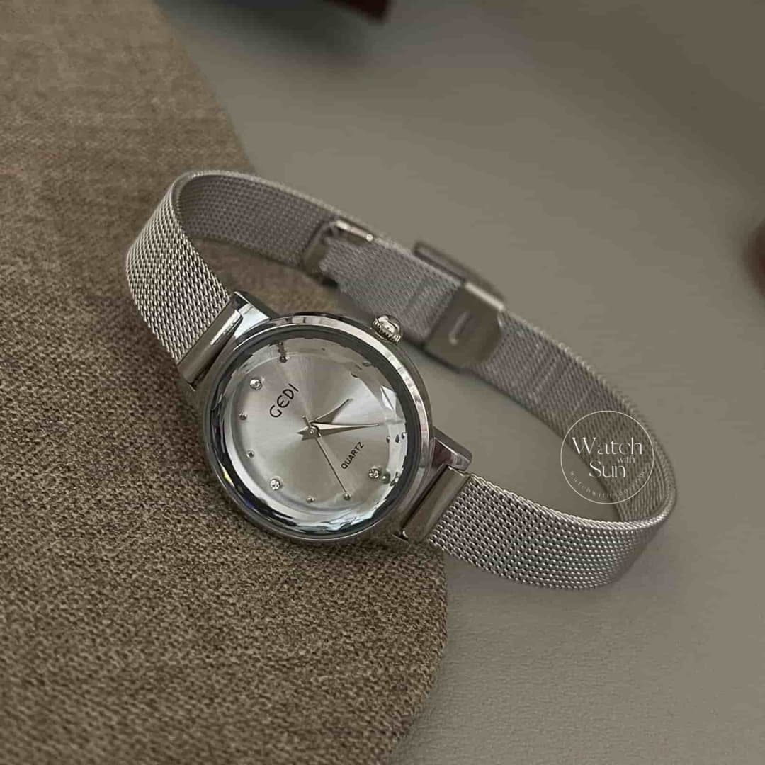 Modern Style Silver Round Bracelet Watch for Women