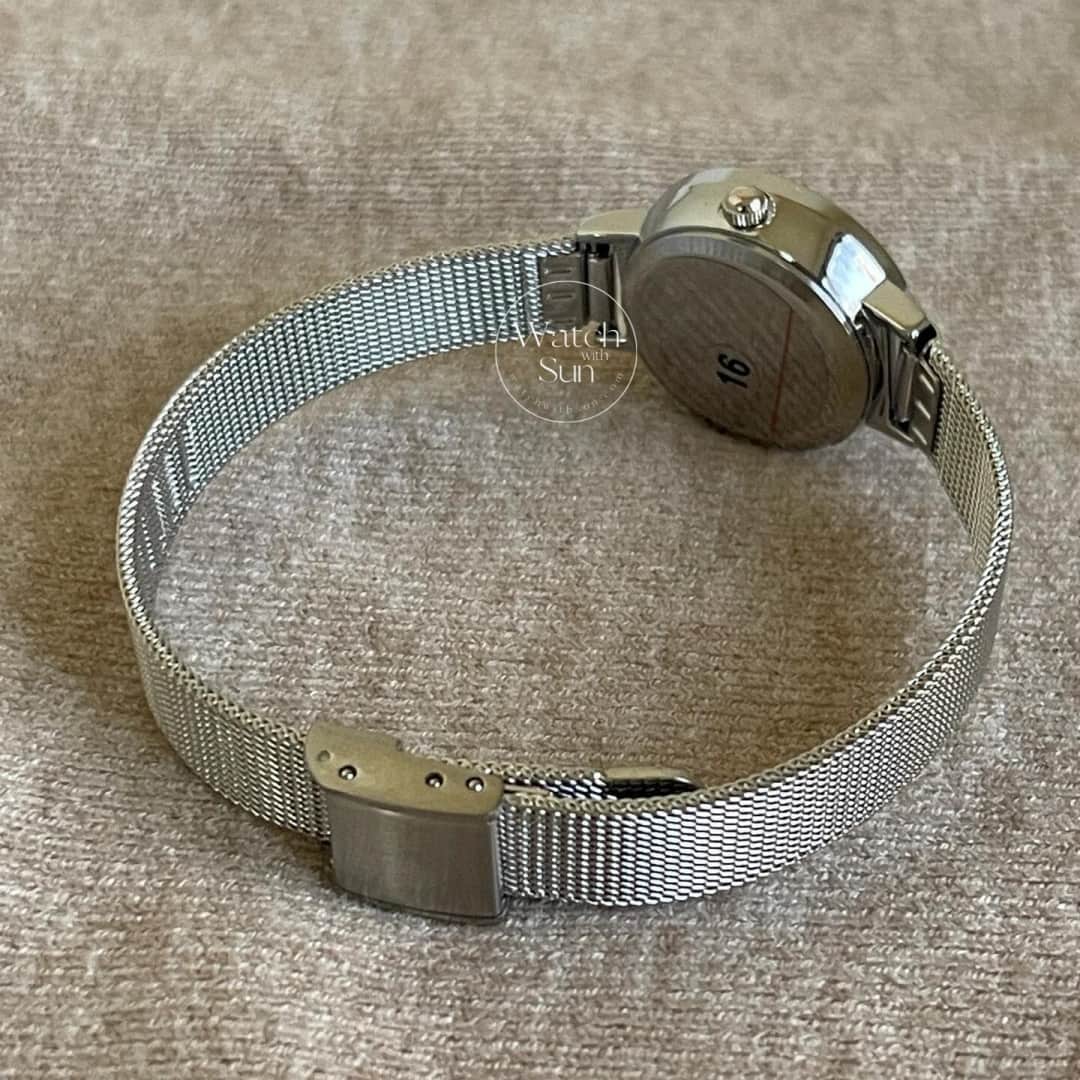 Modern Style Silver Round Bracelet Watch for Women