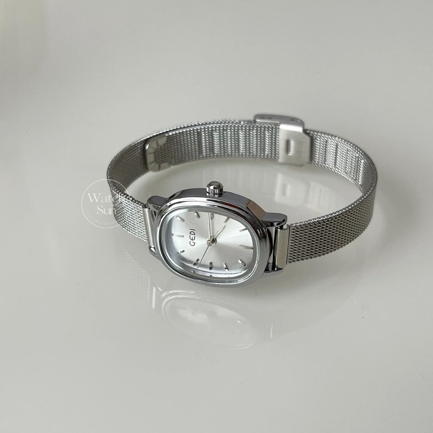 Vintage Style Silver Oval Women's Stainless Steel Watch