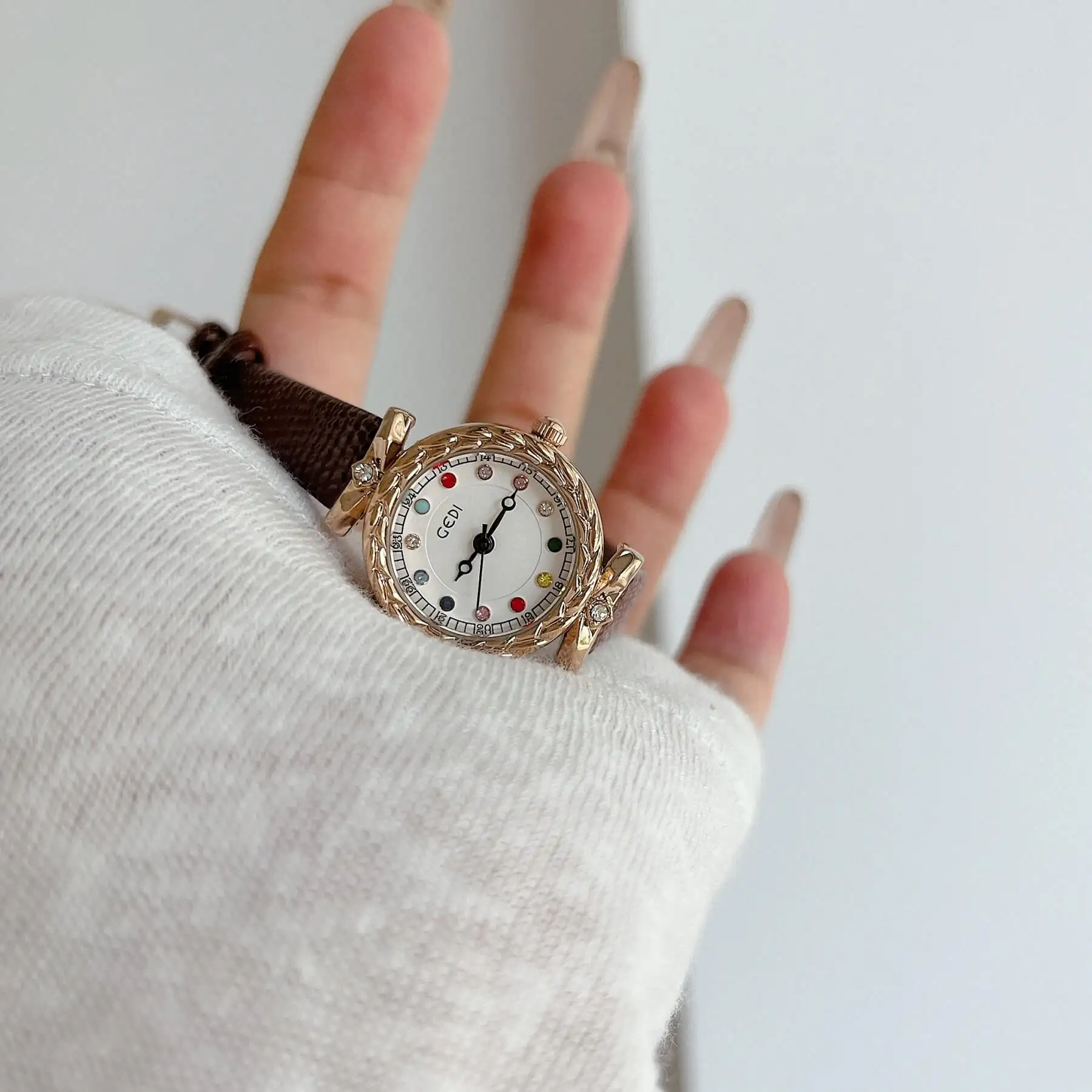 Dainty Brown/Black Round Leather Ladies' Watch