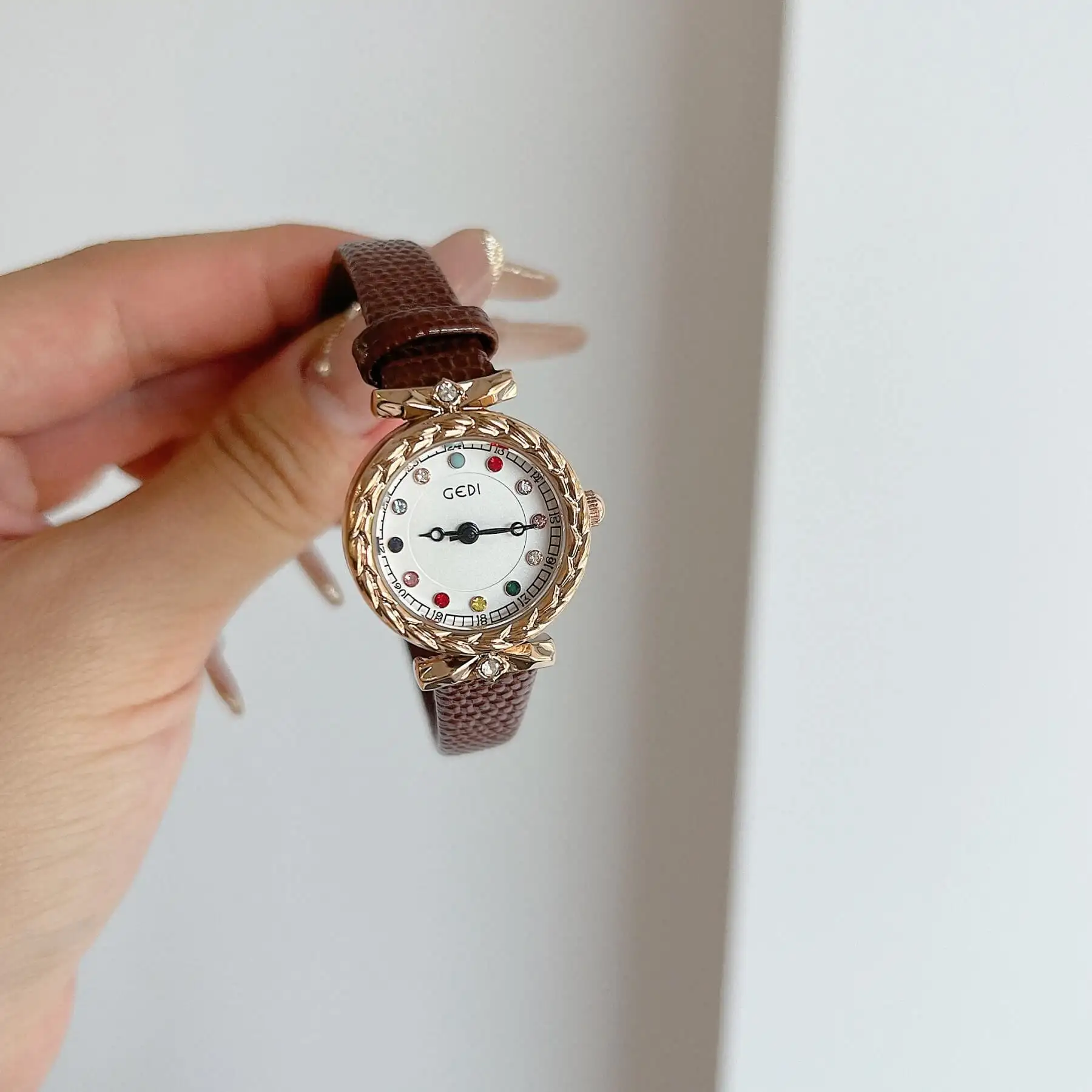 Dainty Brown/Black Round Leather Ladies' Watch