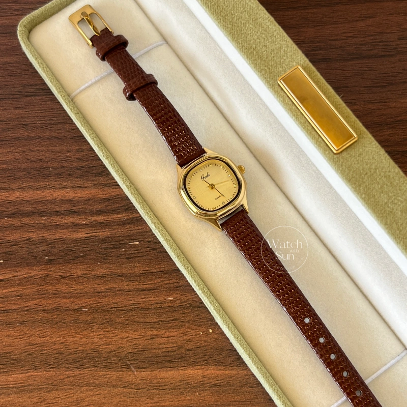 Women's Minimalist Black/Brown Square Leather Watch