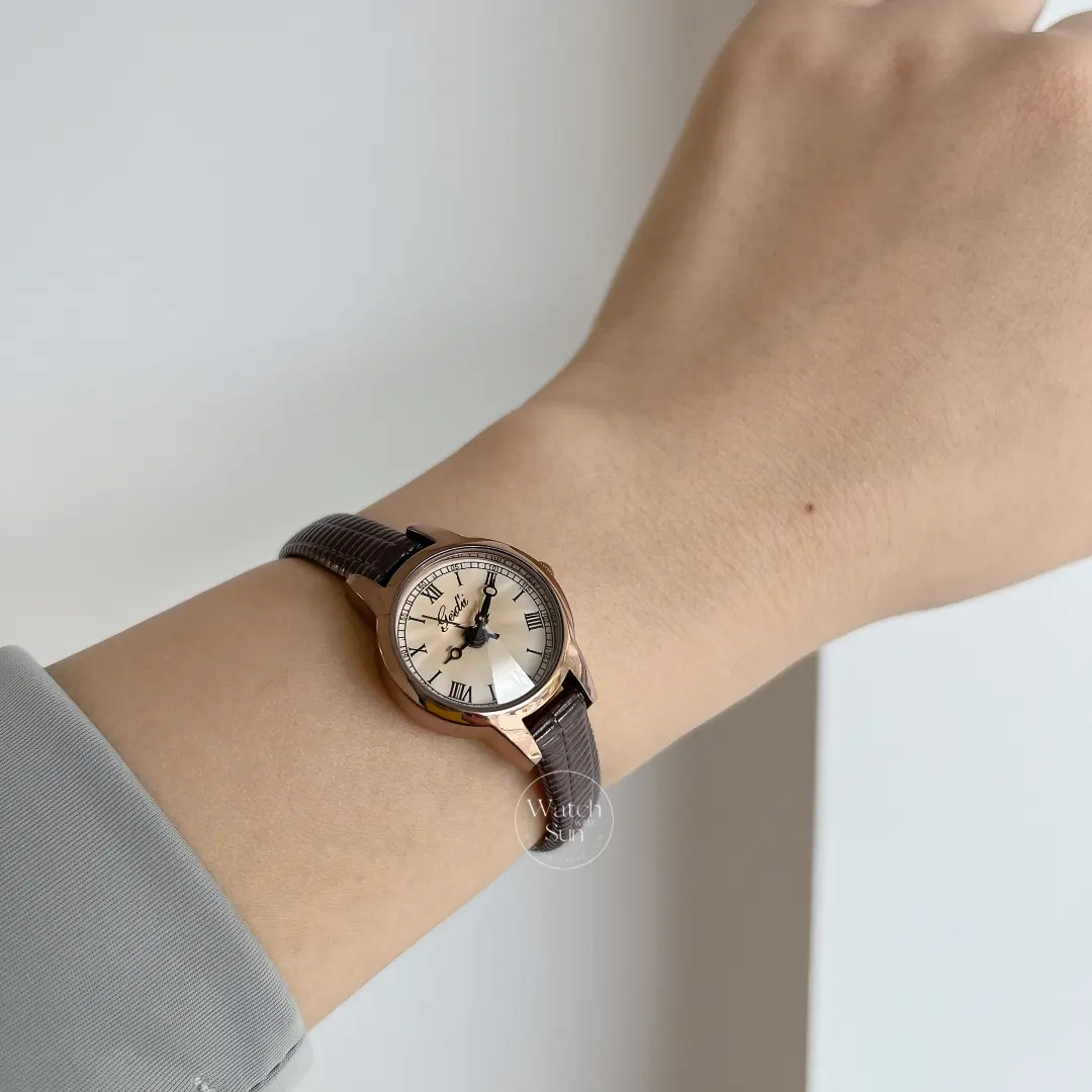 Vintage Style Small Round Face Genuine Leather Watch for Women